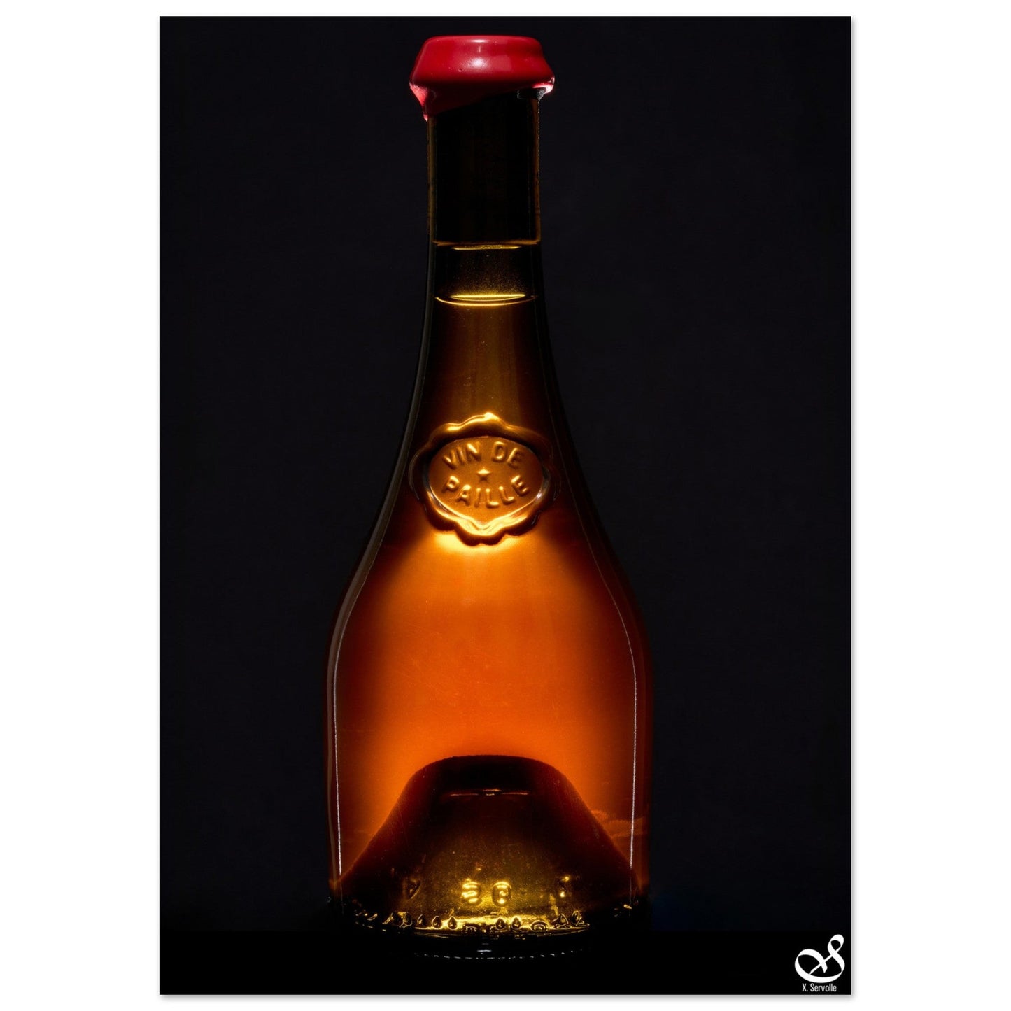 Poster Artistique de la Bouteille de Vin de Paille - Douceur Dorée - 42915f7f - 9915 - 4c48 - afa9 - 328644561dbc - LAM du Jura