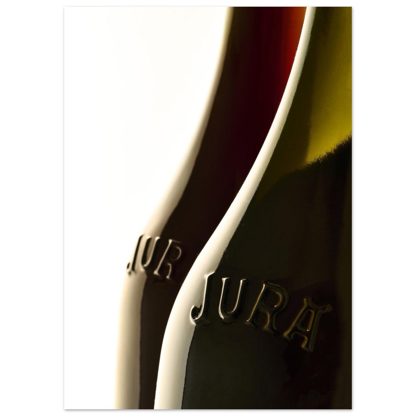 Poster Artistique de Silhouettes de Deux Bouteilles de Vin du Jura - 52d593f6 - 0efa - 40aa - b436 - 27294971eedd - LAM du Jura