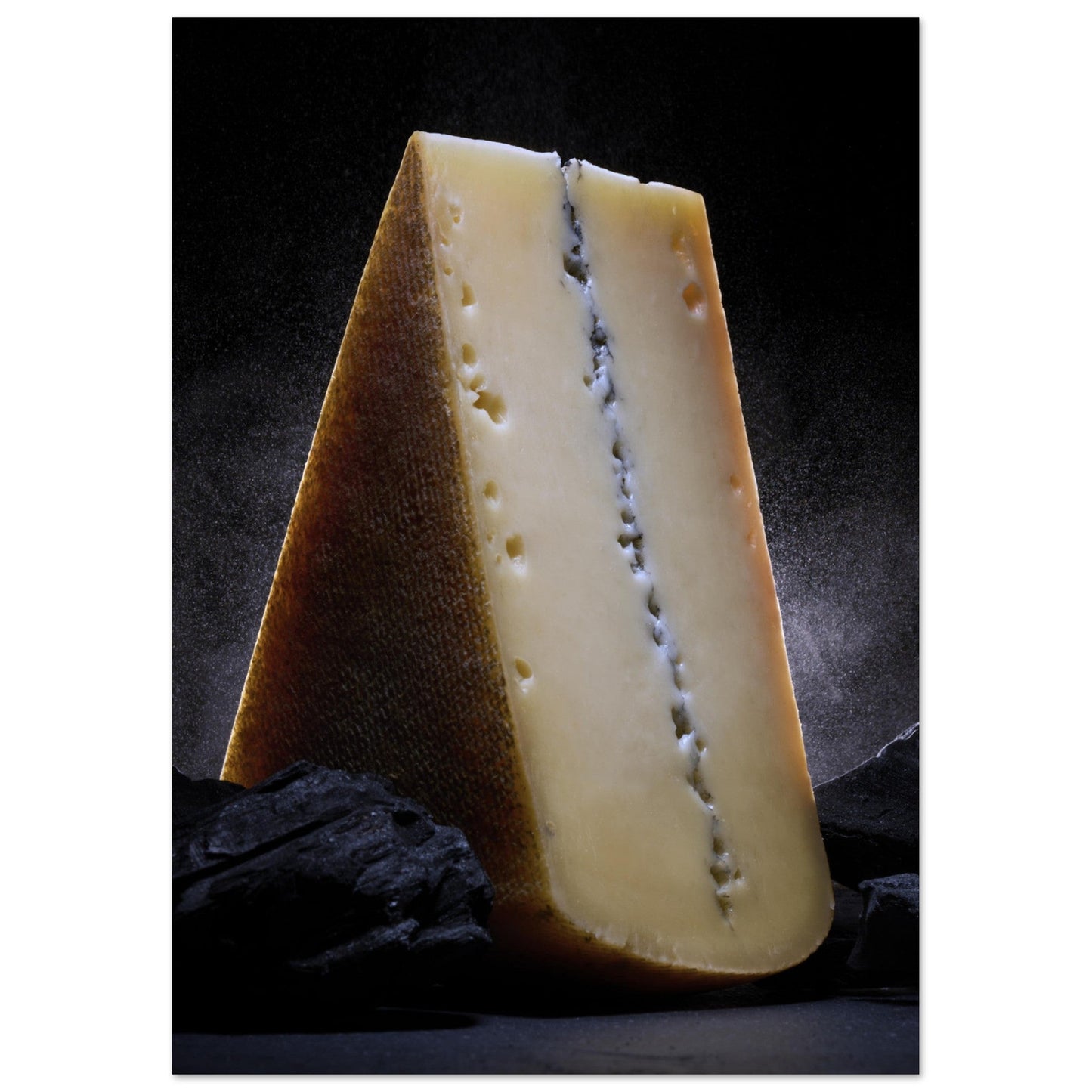 Poster Artistique du Morbier au Décor de Charbon - L'Art du Fromage Contrasté - d8d0e37a - 43e4 - 44fa - 9d8e - b045f1ed3d2d - LAM du Jura